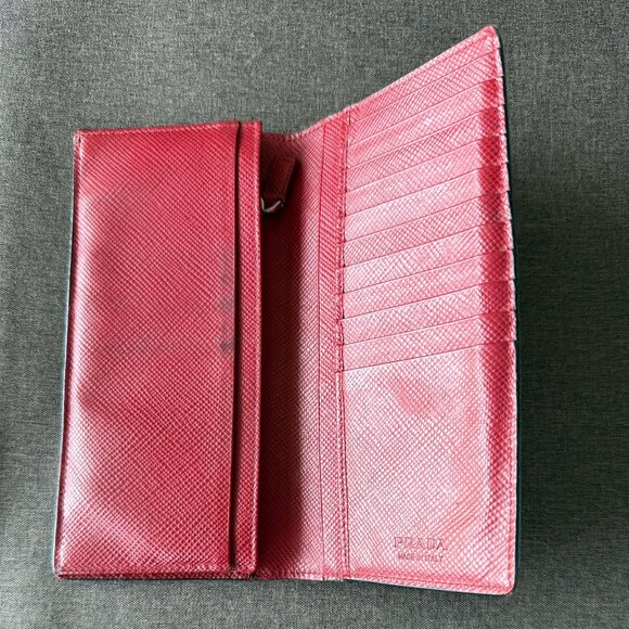 Prada Black Saffiano Leather Wallet - Picture 2 of 7